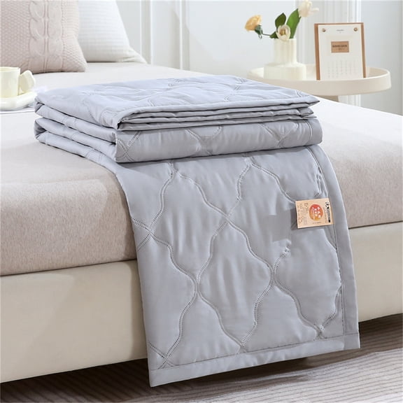 Cooling Comforter for Hot Sleepers, Temperature Regulating Blanket, Lightweight All Season Quilt for Night Sweats