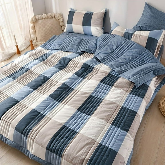 Cooling Summer Quilt - Light Blue Floral Design, Breathable & Moisture-Wicking - Ultra-Soft for Beds, Sofas & Camping - Machine Washable