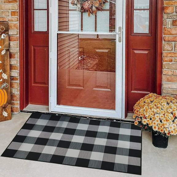 Coollooc Cotton Buffalo Plaid Rug, Black and White Check Outdoor Rug Front Door Decorative Mat, Hand-Woven Reversible Foldable Rug for Layered Door Mats Washable Carpet for Front Porch(Black)