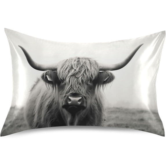 Coolnut Highland Cow Satin Pillowcase for Hair and Skin Silk Pillowcase Soft Sleeping Pillow Covers Smooth Cooling Pillowcase with Envelope Closure Size Standard 20x40 in Home Decor Gifts