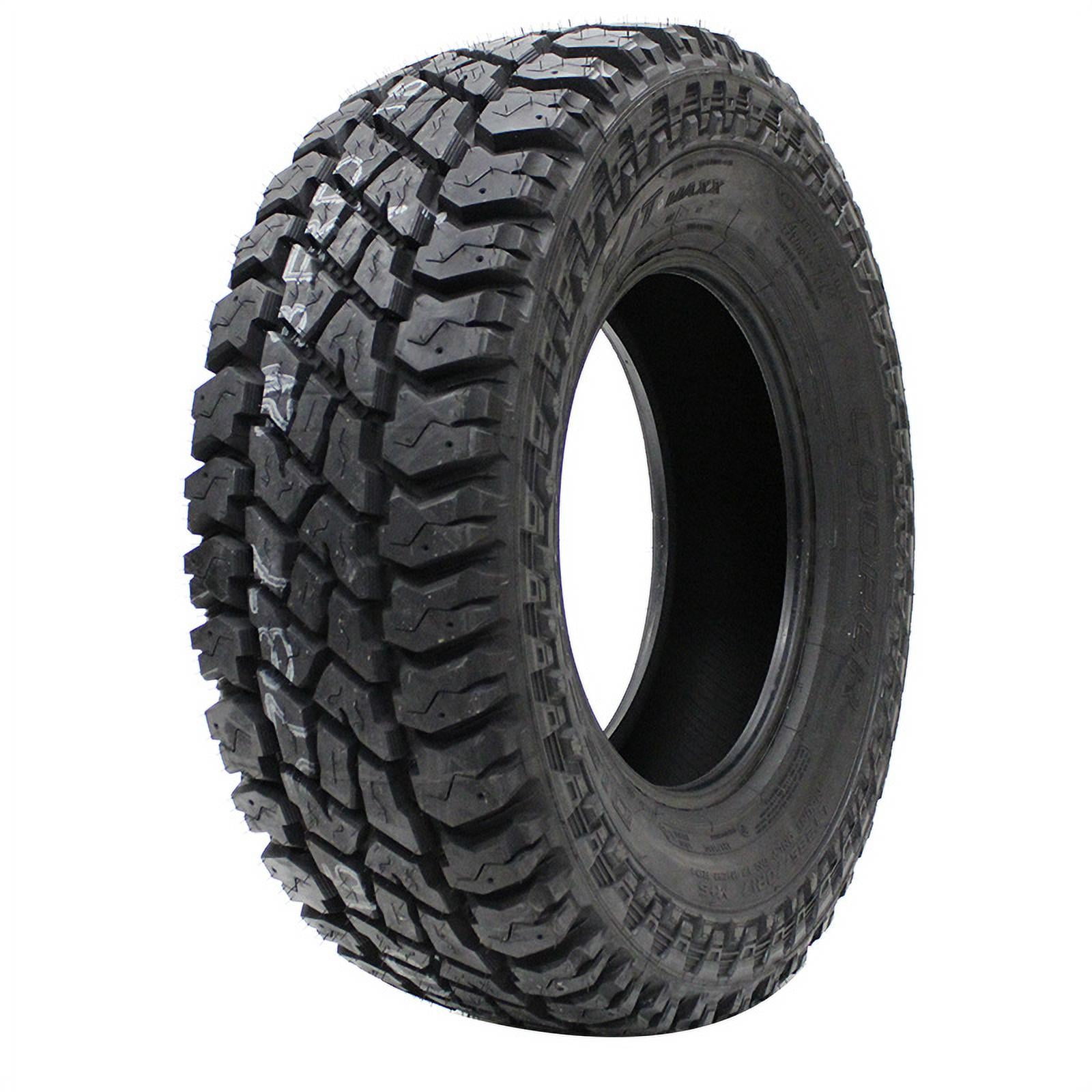 Cooper Discoverer S/T Maxx 265/70R17 121 Q Tire