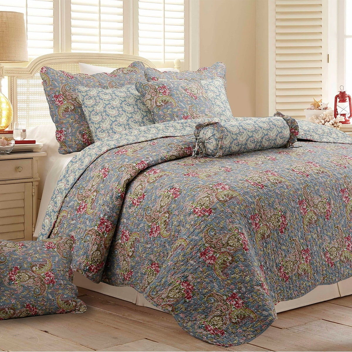 King Size Blue Cotton Reversible Quilt Set with Floral Paisley Pattern