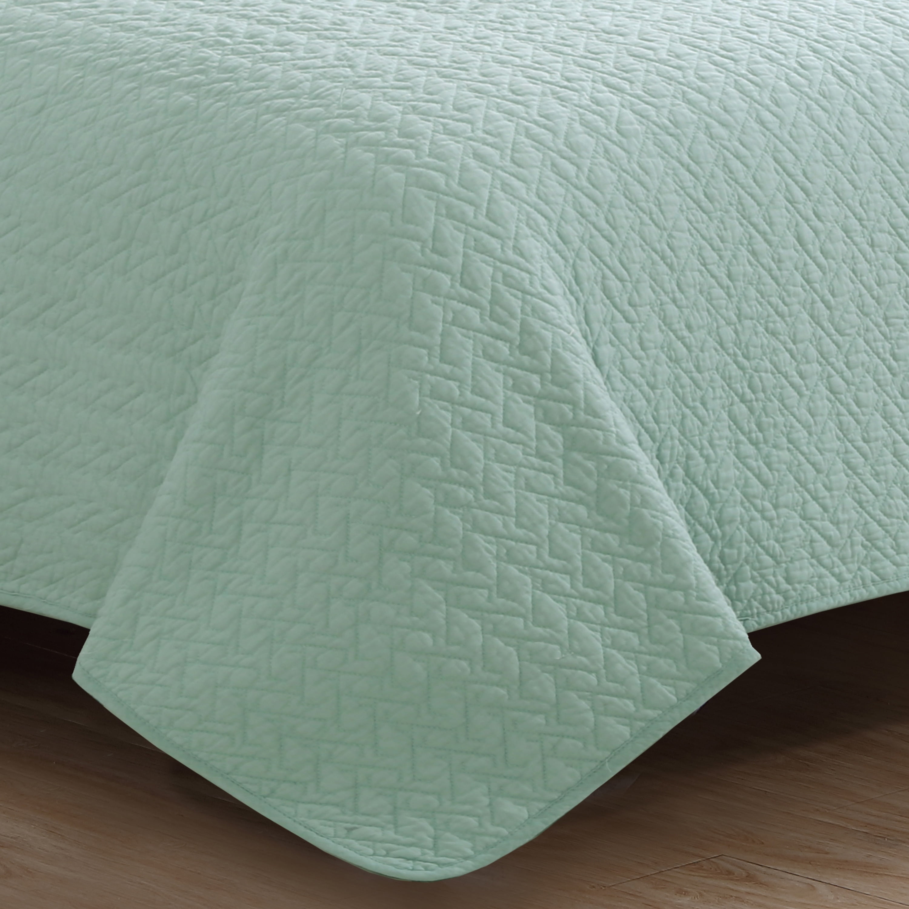 Pale Aqua Twin Cotton Reversible Quilt Set