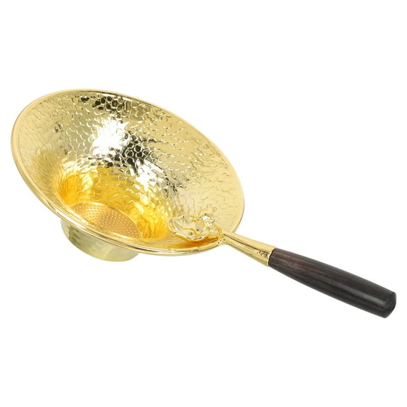 Golden Plastic Tea Infuser with Comfortable Handle for Home Use Uniform Leakage and 3.5 inches