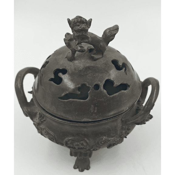 Copper censer Holder Brass Incense Burner with Lid Cone Incense Burner,feng shui statue sculpture ornaments Aroma Burner