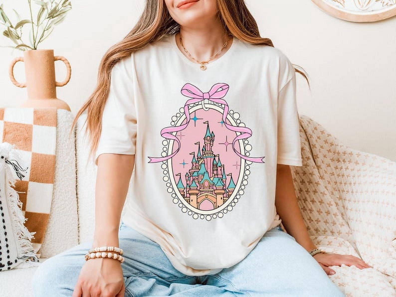 Plus Size Magic Kingdom Graphic Tank Top For Women - Sleeveless Vacation Tee With Castle Design