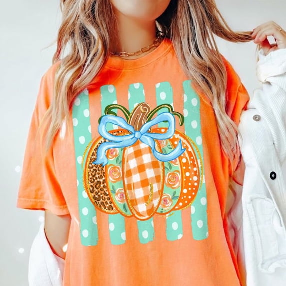 Coquette Pumpkin Bow Fall T-Shirt, Cute Pumpkin Graphic Tee, Comfort Colors Autumn Shirt, Retro Thanksgiving Halloween Apparel Gift for Her - Yam, 3XL