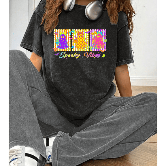 Coquette Spooky/Boo/Ghost Print T-shirts Neon Halloween Graphic Tees Short Sleeve Casual Acid Washed Tops Fashion for Daily Outfits Black,M