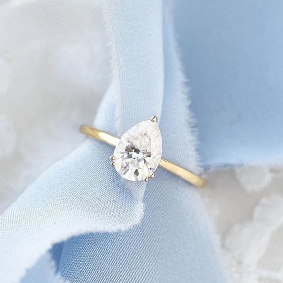 Cora Jewellery 2.5CT Pear Moissanite Solitaire Engagement Ring For Women , 14K Yellow Gold