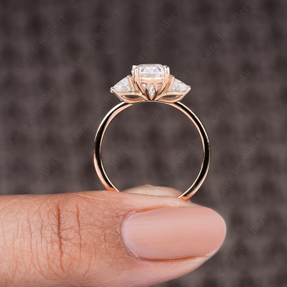 Cora Jewellery Tulip Setting Three Stone Oval Moissanite Engagement Ring for Women, 10K Rose Gold
