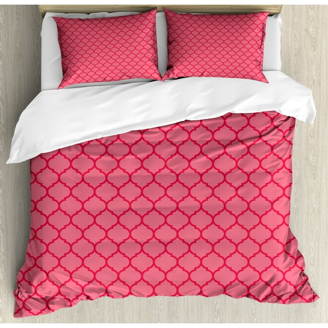 Coral Duvet Cover Set, Quatrefoil Pattern Gothic Renaissance Era Antique Design Traditional Motif, Decorative 3 Piece Bedding Set with 2 Pillow Shams, Calking Size, Coral and Red, by Ambesonne