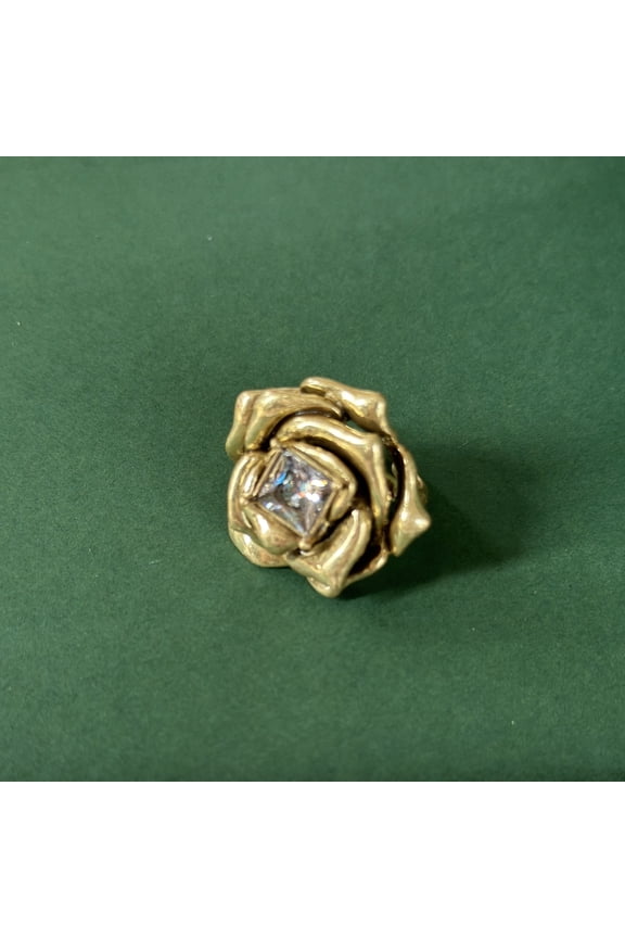 Coro Vintage-Style Handcrafted Antique Rose Camellia Diamond-Studded Niche Ring