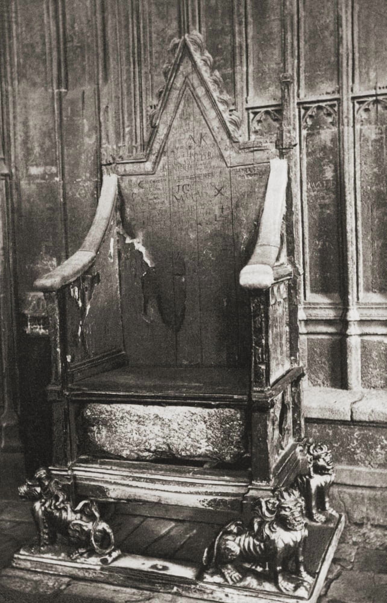 The Coronation Chair Westminster Abbey City Of Westminster London England Here Seen With The Stone Of Scone From London Historic And Social Published 1902 Canvas Art - Ken Welsh Design Pics (12 x 19)