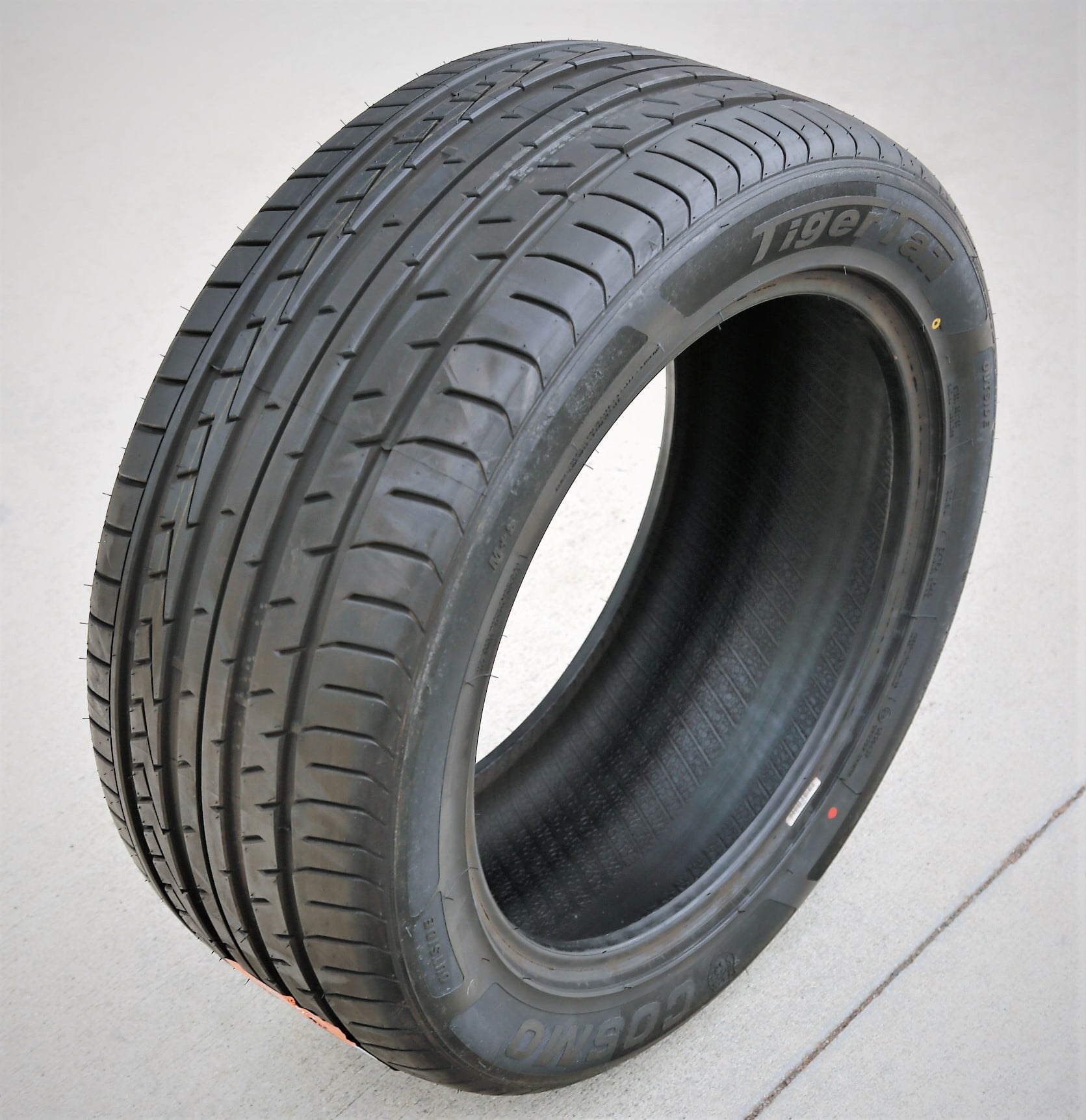 Cosmo TigerTail 275/40ZR20 106Y XL A/S High Performance Tire