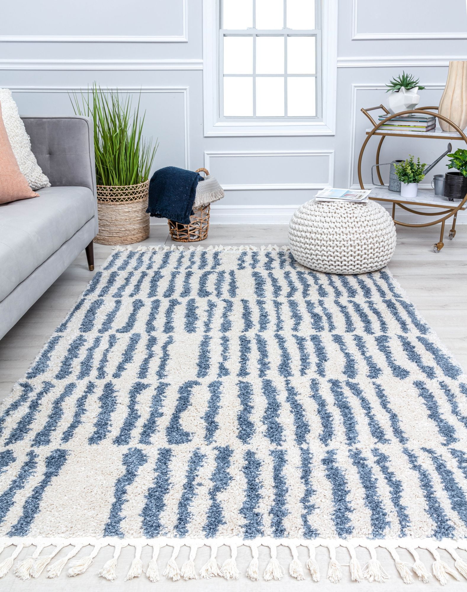 Rugs America BT30B Winter's Eve Geometric/Stripe Modern White Area Rug, 2'6" x 8'