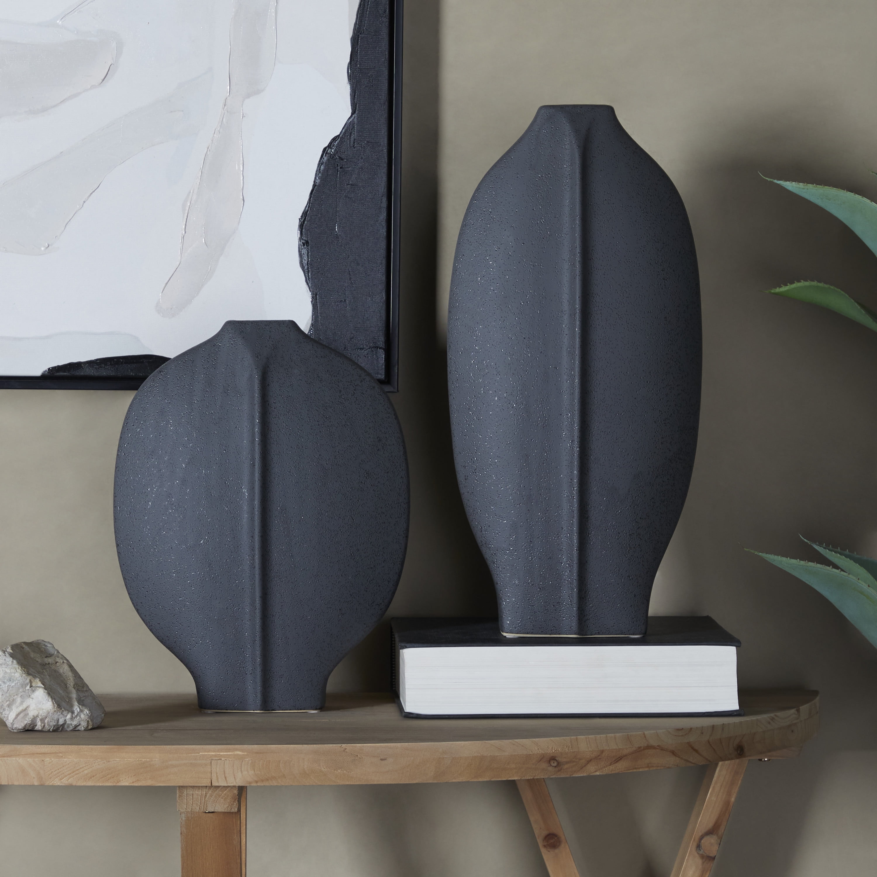 CosmoLiving Modern Black Ceramic Vases - Set of 2 - Height - Walmart.com