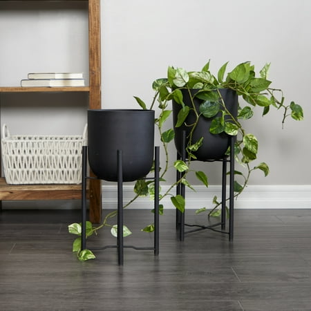 CosmoLiving by Cosmopolitan 20", 22"H Metal Modern Planter, Black, 2-Piece