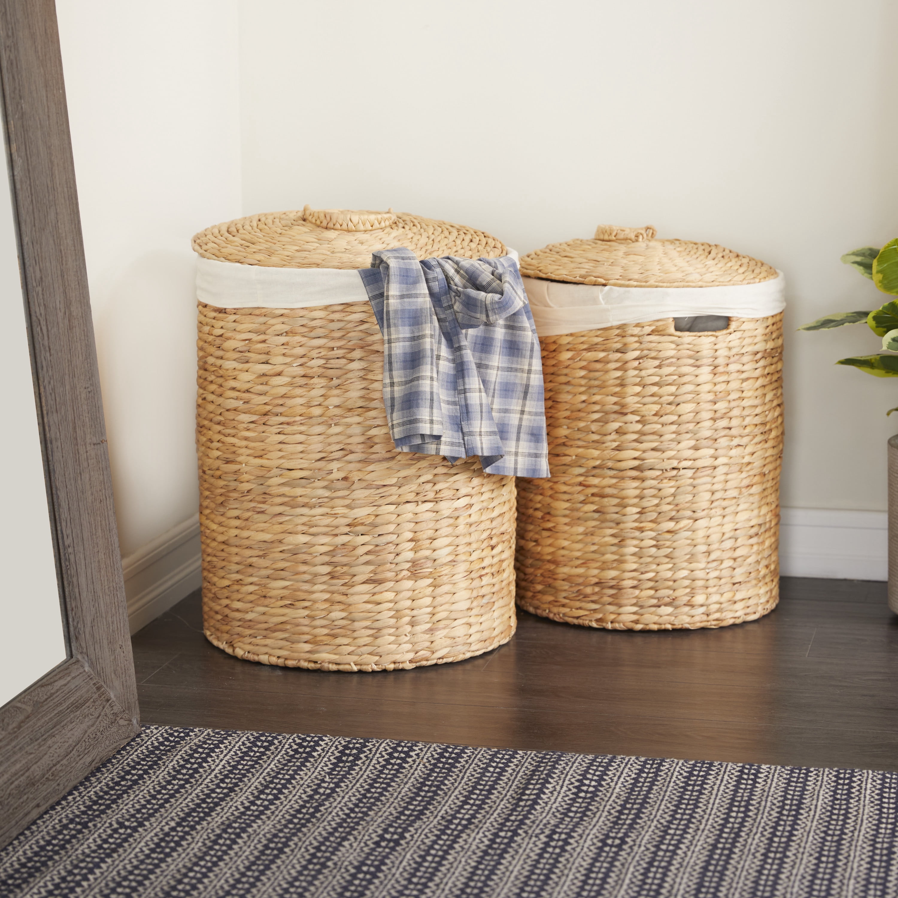 CosmoLiving by Cosmopolitan 25", 22"H Light Brown Seagrass Handmade Storage Basket with Liner and Matching Tops, 2-Pieces