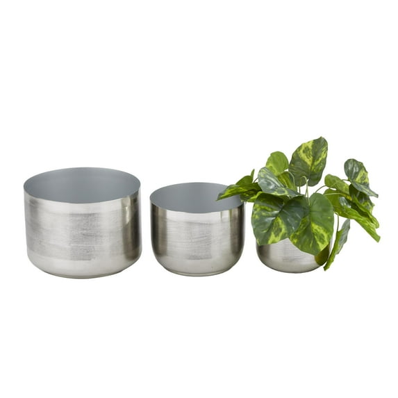 CosmoLiving by Cosmopolitan 9", 7", 6"H Brushed Silver Metal Planter (3 Count)