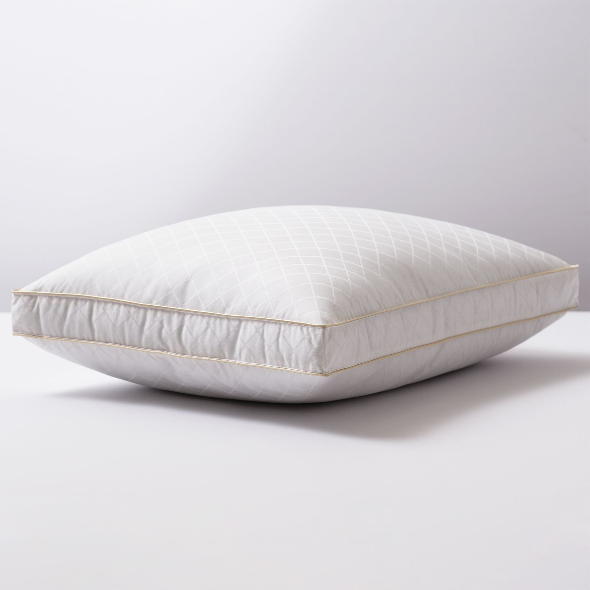 CosmoLiving Diamond Luxe Gusset Pillow, White, Standard