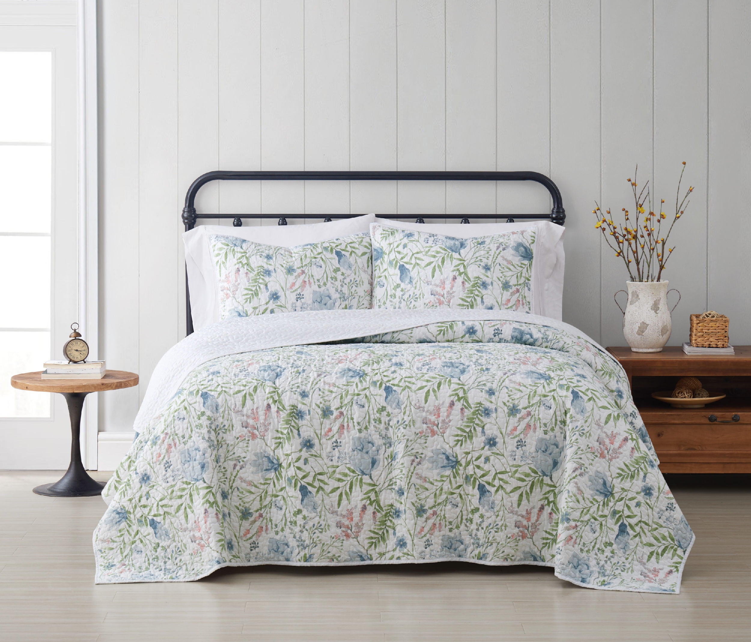 Blue Floral Cotton Reversible Twin Quilt Set