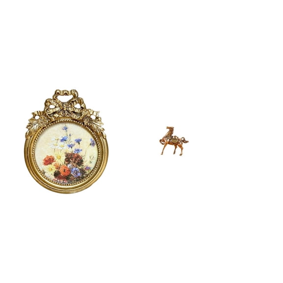 CoudarTitie Antique Vintage Photo Frame and Horse Statue Figurines Ornate European Round Picture Display Sculpture for Wedding Gift Home Decor