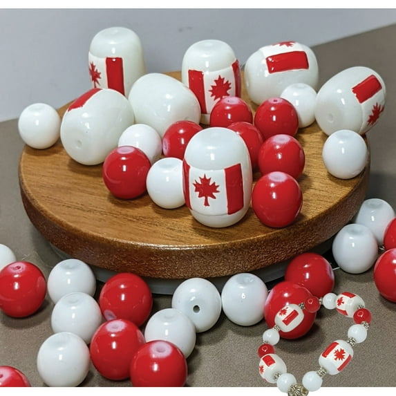 Country Beads For Bracelet, Canada Maple Leaf Flag Glass Beads Bulk For Jewelry Making, Preschool Supplies For Kids, Gift For Beader, 40 pcs