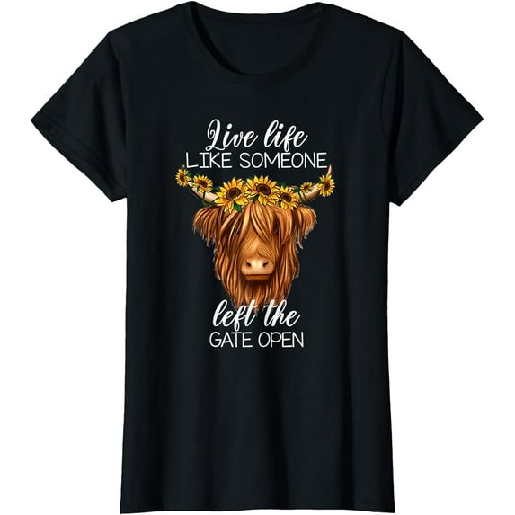Country Heifer Highland Cow With Sunflowers Farm Farmer Girl T-Shirt