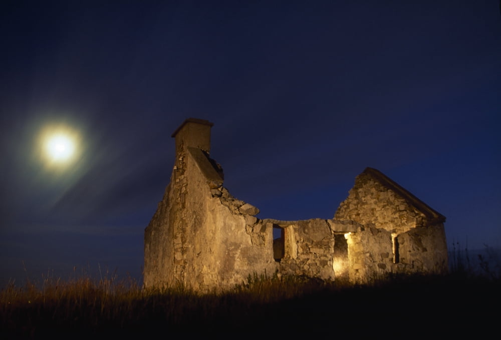 County Galway Ireland Cottage Ruins Canvas Art - Richard Cummins Design Pics (18 x 12)