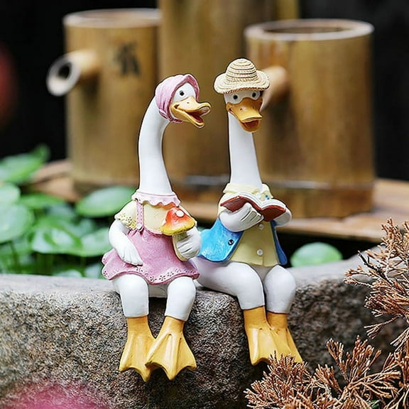 Couple Duck Garden Statues Cartoon Resin Cute Sitting Chicken Sculpture Goose Lovers Figurine Gift Decoration for Home B