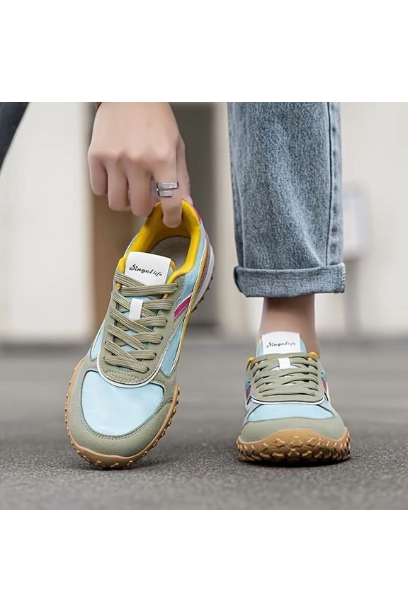 Couple'S Retro Casual Sneakers with a Textured Patchwork Upper, Flat Woven Laces, And a High-Rebound Cushioning Sole