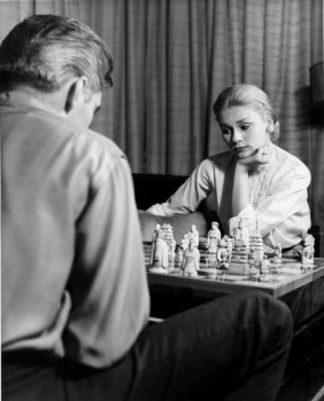 Couple playing chess at home Canvas Art -  (18 x 24)