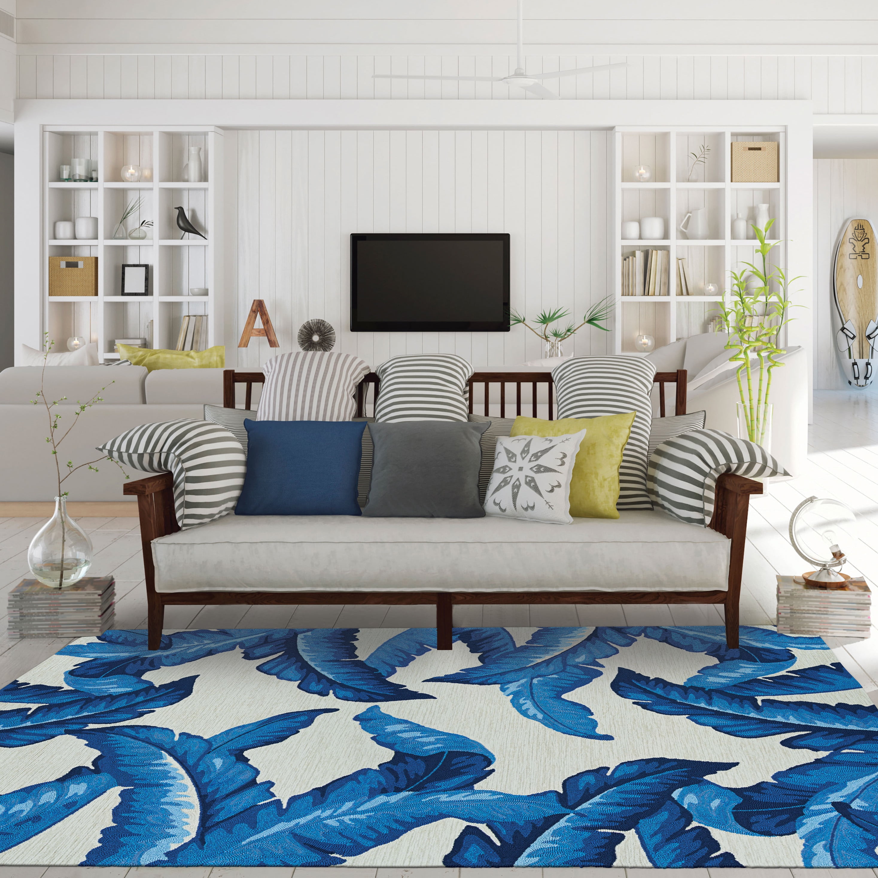 Artisan Blue Floral Hand-Hooked 42" x 66" Synthetic Area Rug