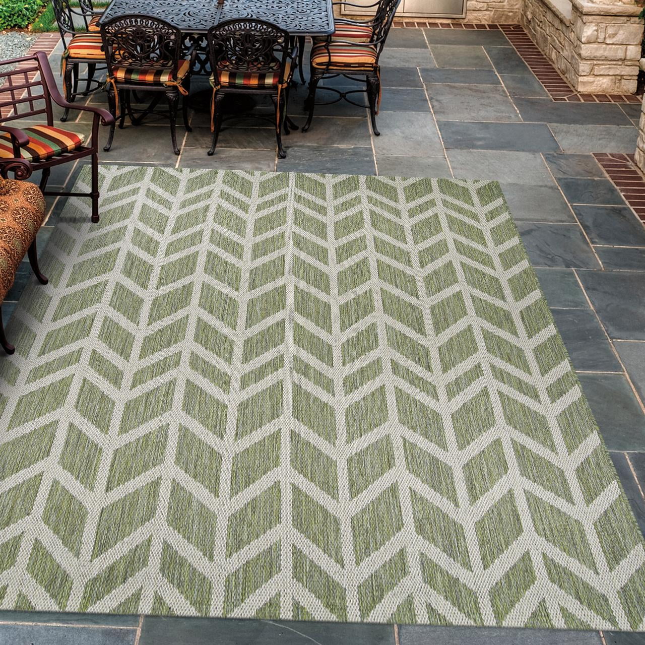 Recife Black Synthetic 4x5 Flat Woven Indoor/Outdoor Rug