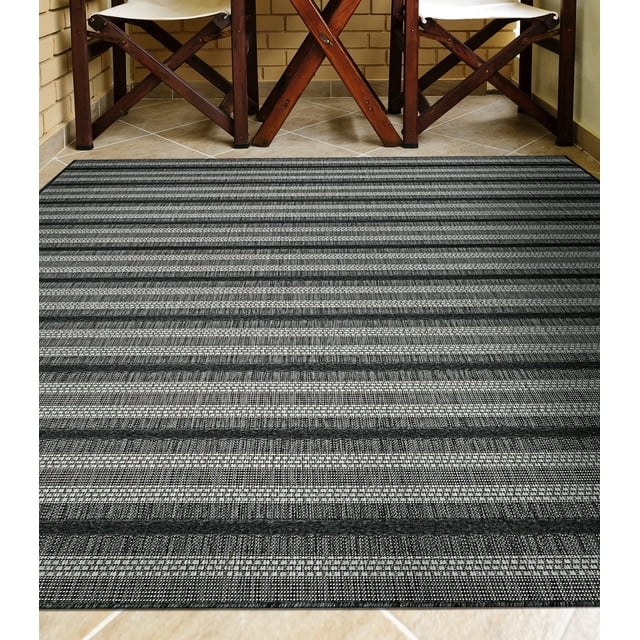 Couristan Veranda Havasu Stripe Grey-Coal Indoor/Outdoor Area Rug, 3'11" x 5'6"