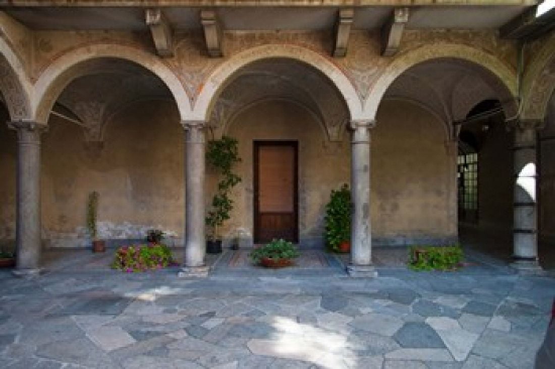 Courtyard of a building Como Lombardy Italy Canvas Art - Panoramic Images (36 x 24)