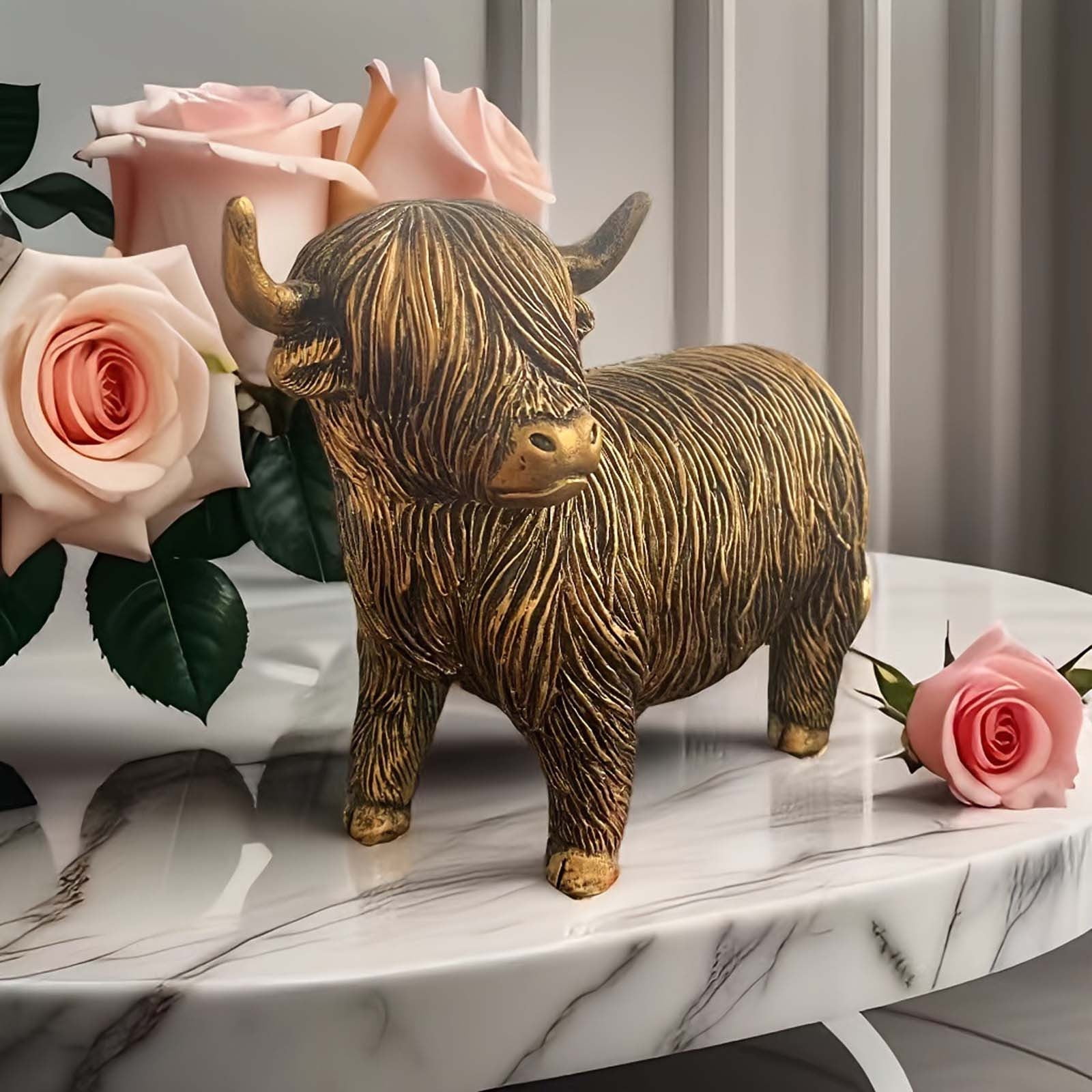 Cow Figurines Resin Decor Highland Cattle Statue Cute Cow Gifts Funny Cow Ornament Home Desk ...