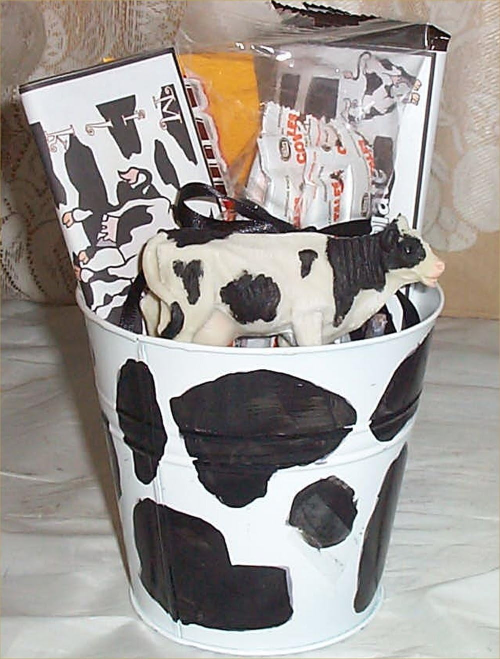 Cow Gift Basket Tin Bucket Cow Tales Candy Chocolate Figurine