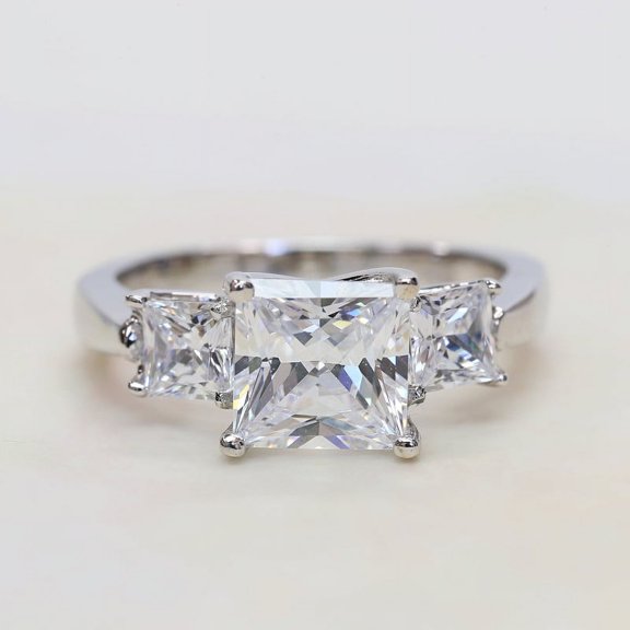 Cow Jewel 14K White Gold Diamond Rings – 2.2 Ct Princess Cut for Her – Elegant 3-Stone Design – Women's Engagement Trilogy Wedding Rings Set