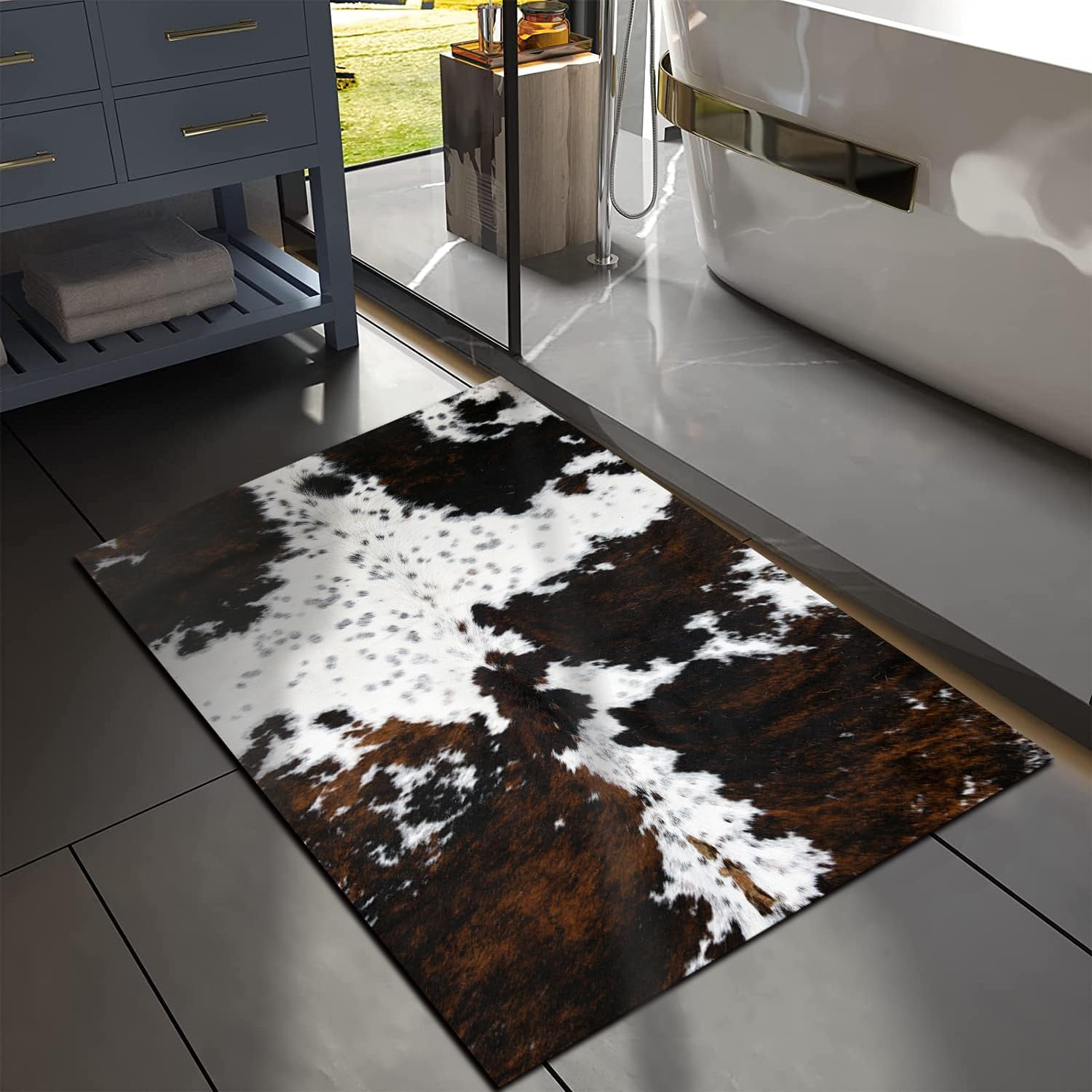 Cow Skin Quick Dry Bath Mat, Western Bathroom Home Decor Farmhouse Absorbent Non-Slip Bathroom Rugs Thin fit Under Door Floor Mats for Bathtub, Shower Room, Sink