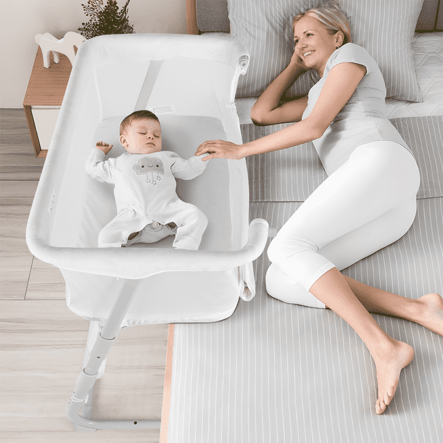 Cowiewie Baby Bassinets Bedside Sleeper, All Mesh Crib, Lightweight, 5 Height Adjustment, with Storage Bag