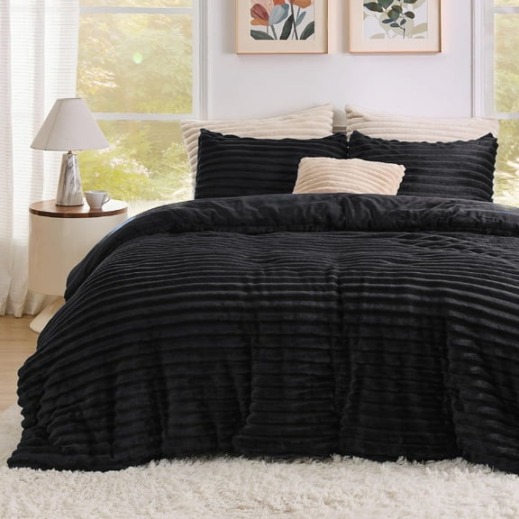 U by Bedsure 3 Pieces Fluffy Comforter Set, Super Soft Faux Fur Fleece Queen Bedding Set, 1 Luxury Shaggy Black Comforter with 2 Pillowcases