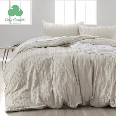 Cozy Comfort Boho Comforter Set Queen - Linen Color Tufted, 3 Pieces Farmhouse Shabby Chic Embroidery Bed Set, Striped Pattern Comforter for All Seasons
