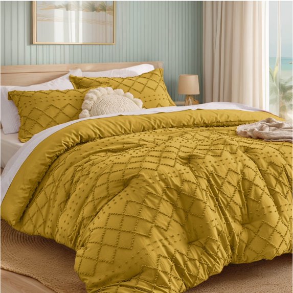 U by Bedsure Comforter Set, Boho Tufted Shabby Chic Bedding Comforter Set, 3 Pieces Vintage Farmhouse Bed Set for All Seasons, Soft Bedding Set with 2 Pillow Shams,Queen,Honey