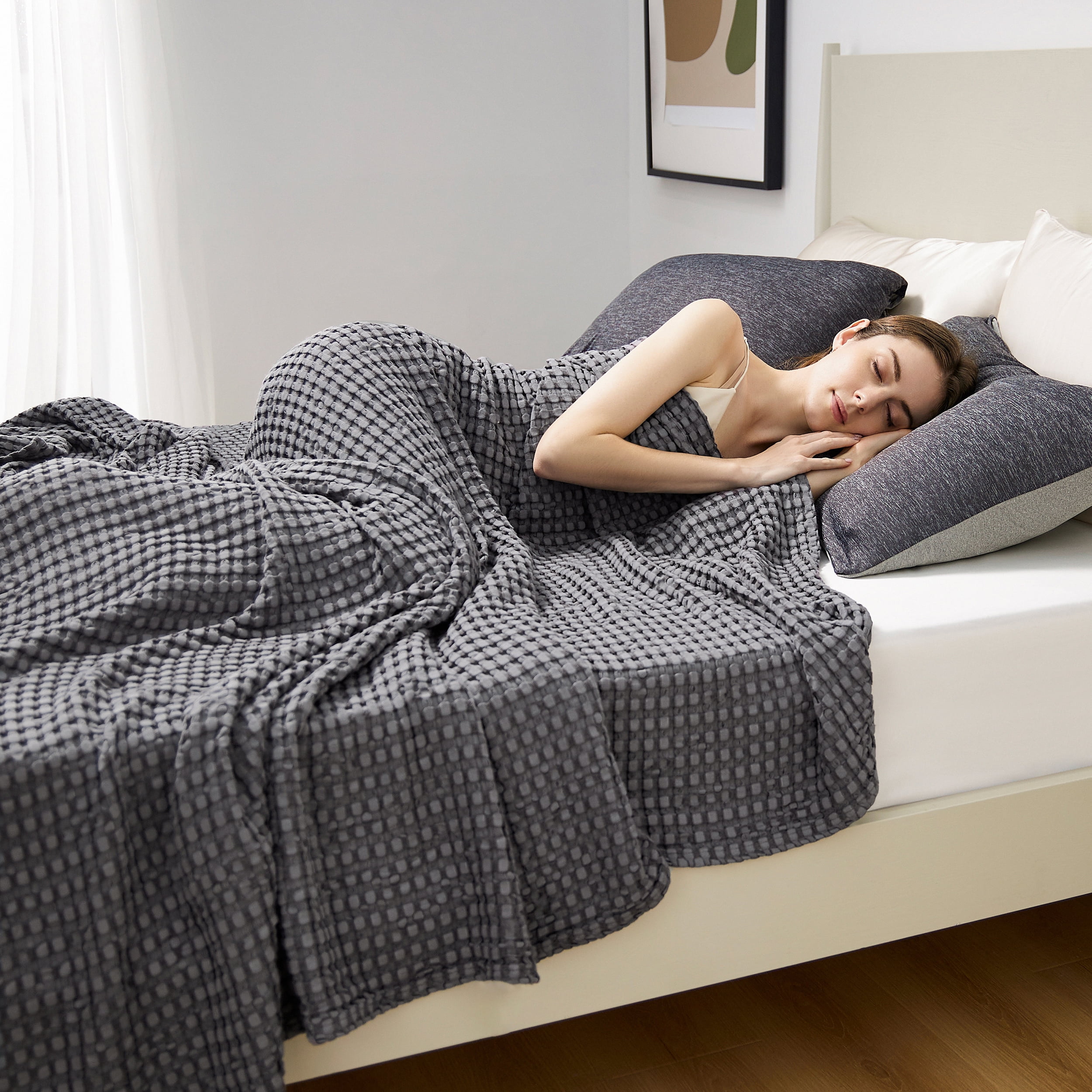 Bedsure Breathable Waffle Weave Queen Blanket, Cooling