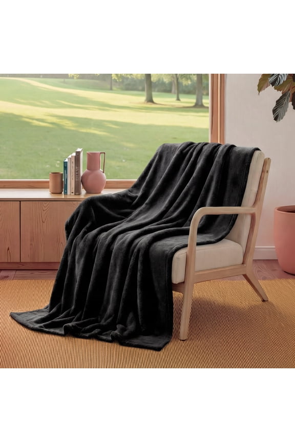 Fleece Blanket Black, 260GSM Throw Blankets, Soft Lightweight Throws for Toddlers, Kids