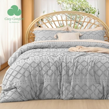 Cozy Comfort Full Size Comforter Set - Light Grey Comforter, Boho Tufted Shabby Chic Bedding Comforter Set, 3 Pieces Farmhouse Bed Set for All Seasons, Fluffy Soft Bedding Set with 2 Pillow Shams