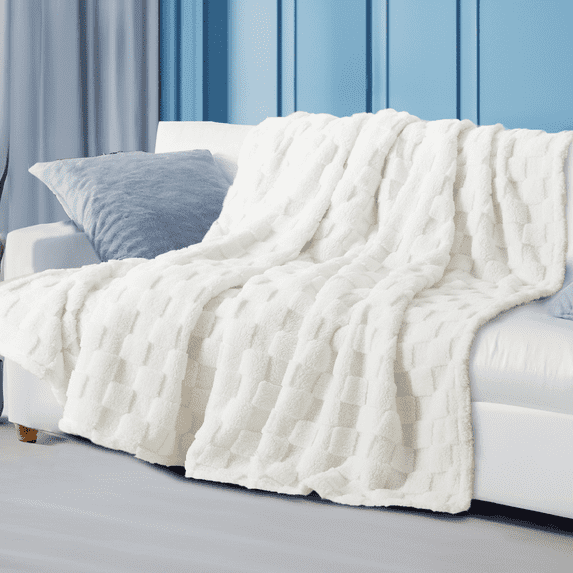 U by Bedsure Ivory Fleece Throw Blanket for Couch - Super Soft Cozy Blankets for Women, Girls, 50x60 inches
