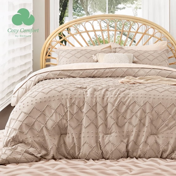 U by Bedsure King Size Comforter Set - Warm Tan Boho Tufted Shabby Chic Bedding Comforter Set, 3 Pieces Vintage Farmhouse Bed Set for All Seasons, Fluffy Soft Bedding Set with 2 Pillow Shams