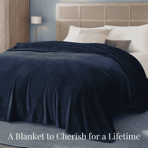 U by Bedsure Navy Blue Fleece Blankets King Size, 260GSM Soft Lightweight Plush Cozy Fuzzy, 107X89 inches